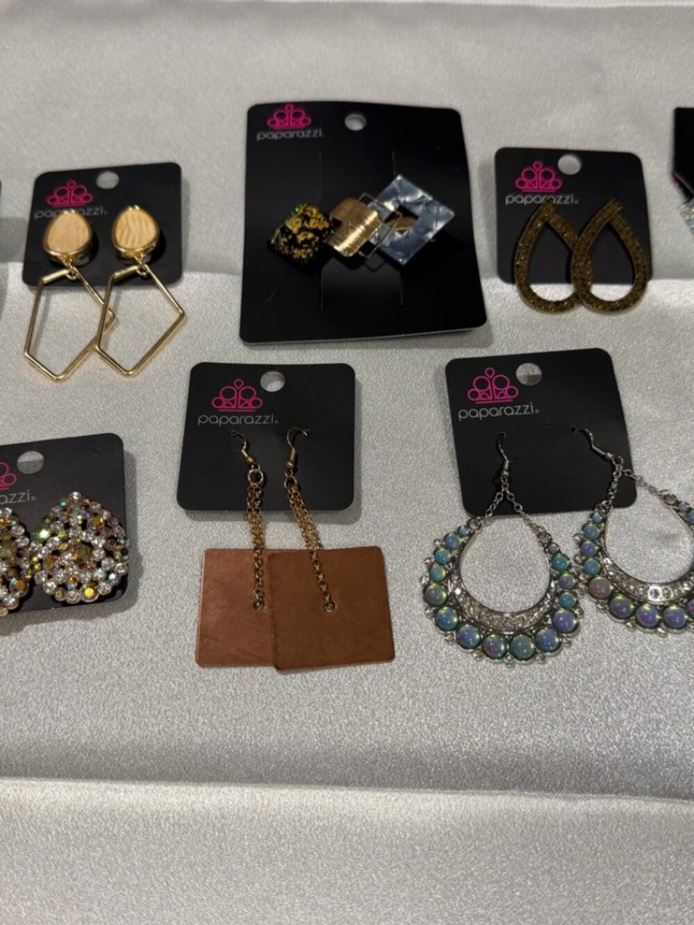 Paparazzi Jewelry Bundle Necklace Set 7 Extra Earring Pairs Barrette pap-b009